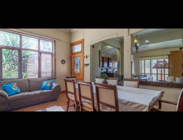 5 BEDROOM HOUSE FOR SALE IN ORANGE GROVE